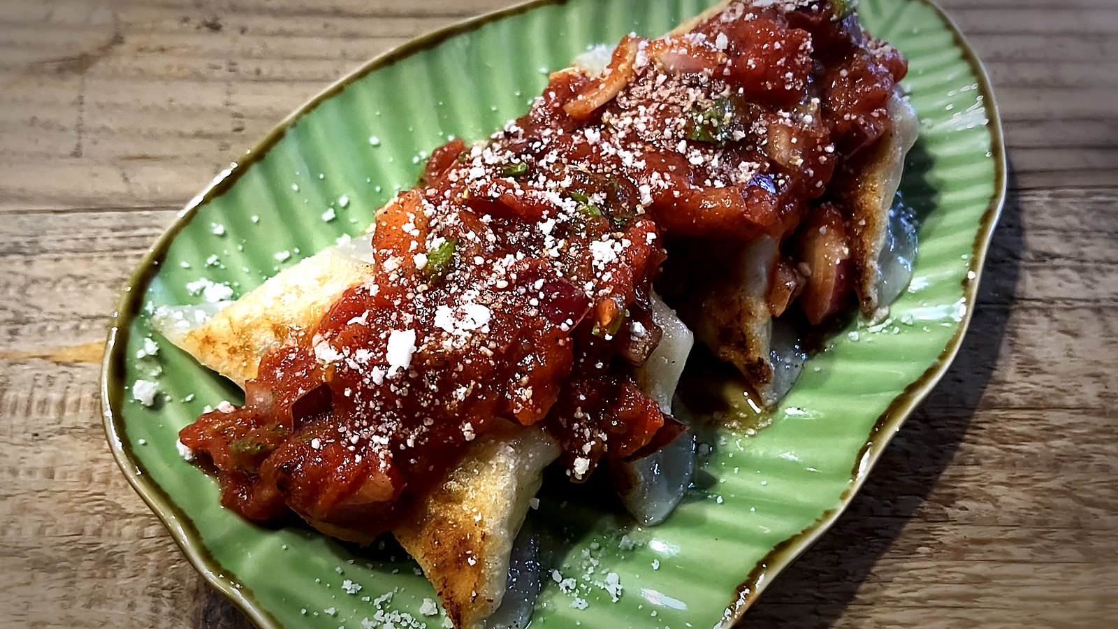 メキシカン・サルサ餃子（世界餃子｜世田谷・梅ヶ丘 ボビオ）