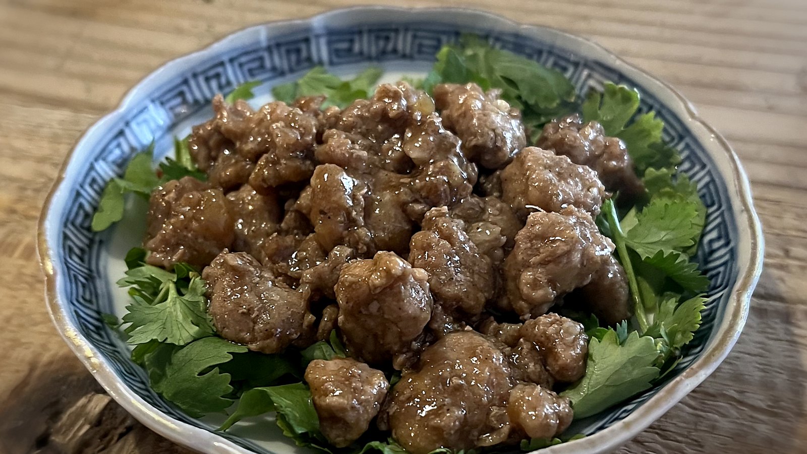 魯肉パクチー